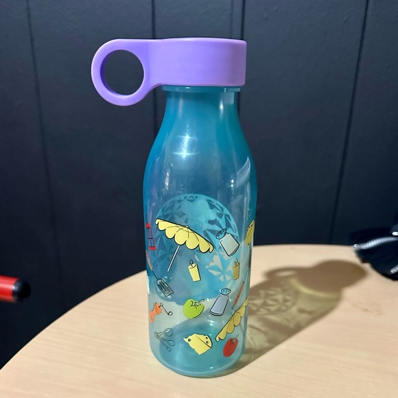 Epcot Food & Wine Festival Water Bottle - Picture 2 of 3